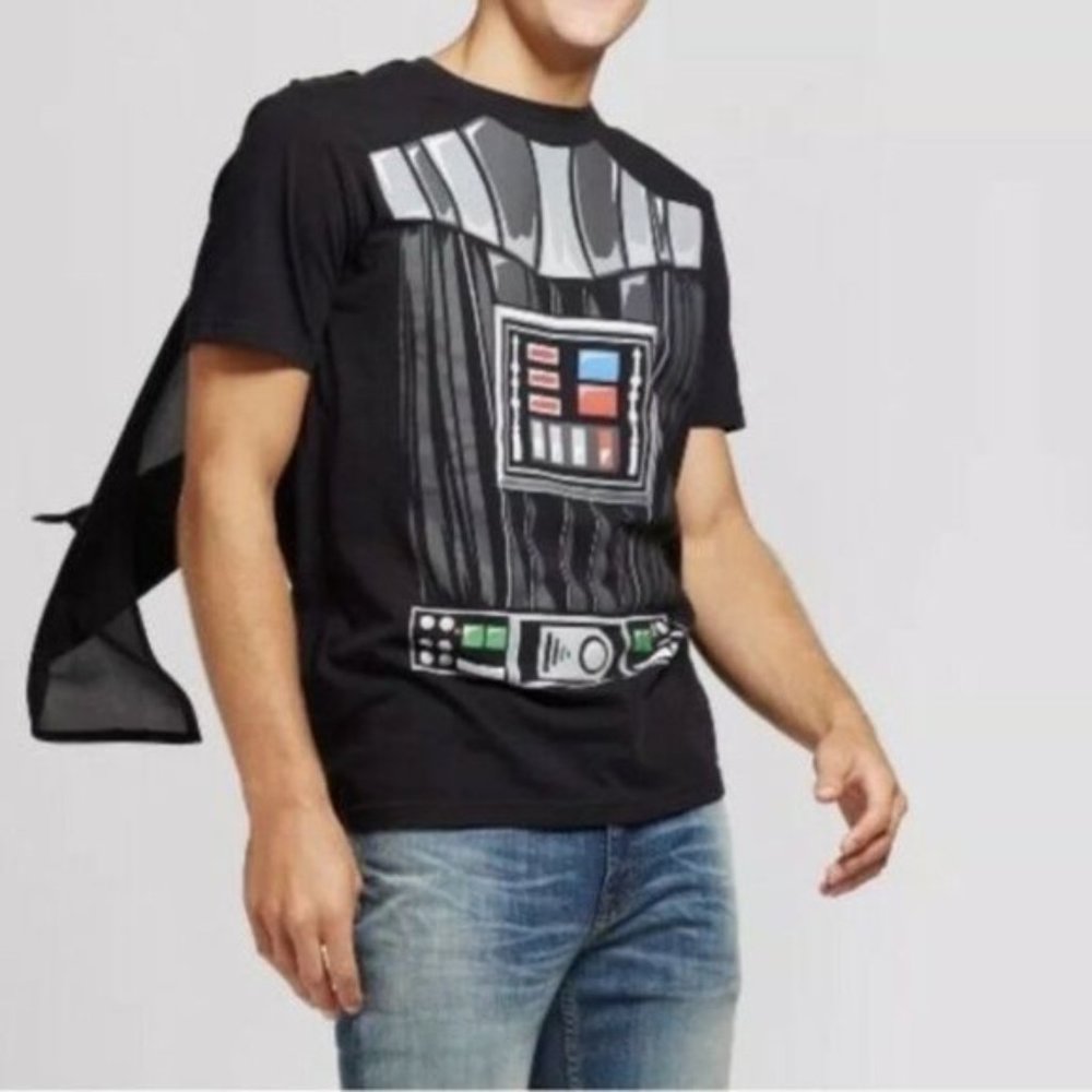 Disney Star Wars Darth Vader Men's Short Sleeve T-Shirt with Cape Size M - Black